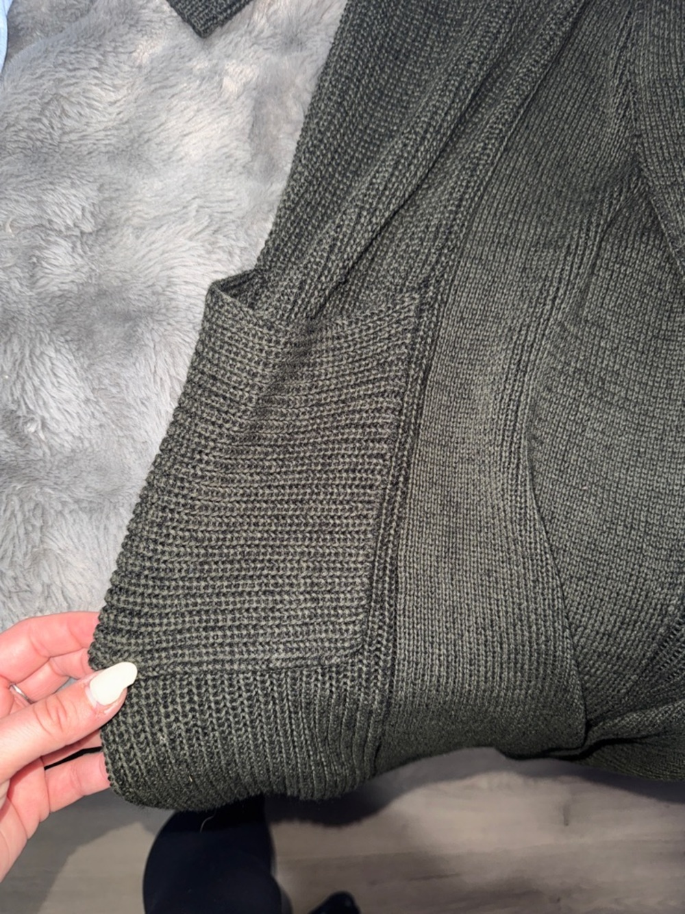 Women's Open-Front Long Cardigan Sweater - Dark Olive- - Picture 4 of 6